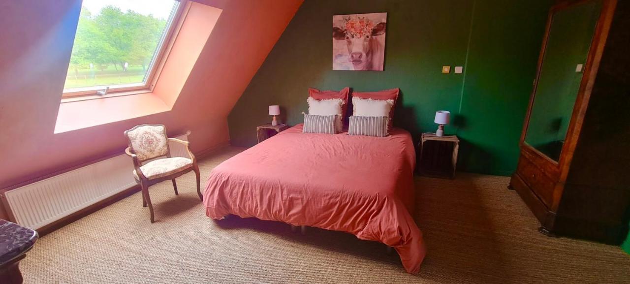 La Pichonniere Bed & Breakfast Isigny-le-Buat Exterior foto